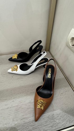 شوز فرزاتشي الكعب الصغير