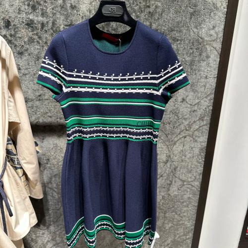 فستان كالرولينا هريرا