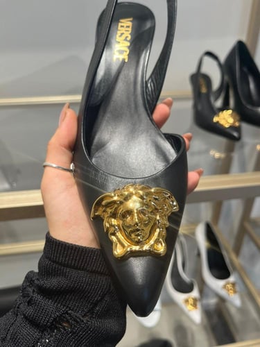 شوز فرزاتشي الكعب الصغير