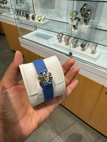 ساعه توري بورش