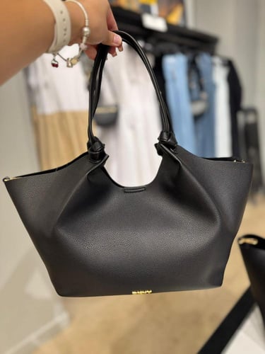 شنطه دكني الحجم الوسط