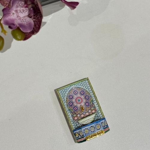 مغناطيس غرناطة / إسبانيا