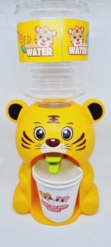 حافظة لتشجيع شرب الماء للأطفال سعة 200-350 مل Toy...
