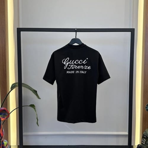 تيشيرت قوتشي اسود