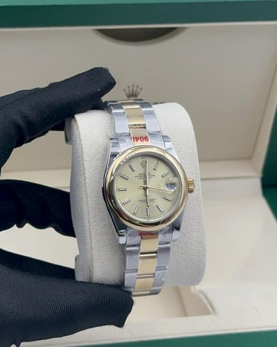 ساعة رولكس نسائية 28mm بدخليه ذهبية