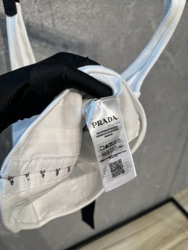 توب برادا ابيض