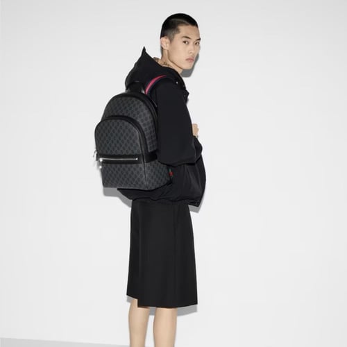 شنطة قوتشي ظهر GG Black medium backpack