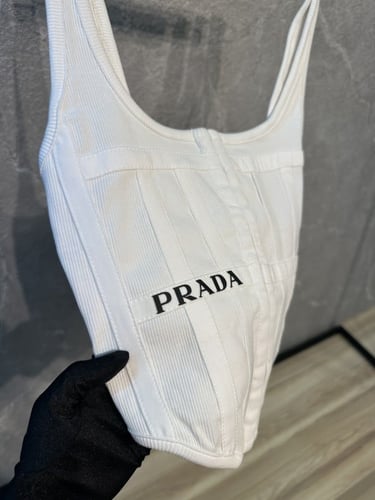 توب برادا ابيض