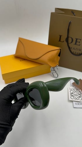 نظارة لويفي