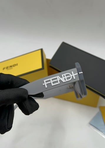 نظارة فندي ابيض ورمادي FENDI