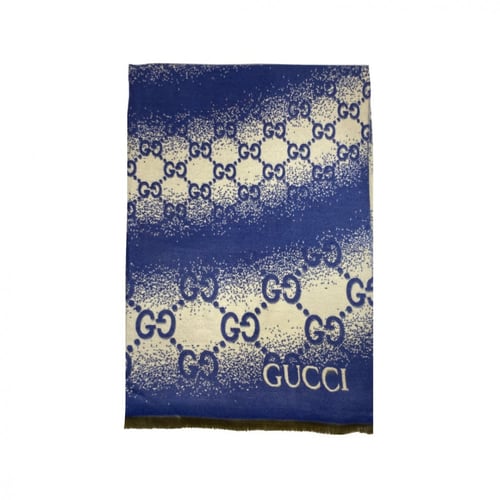 وشاح قوتشي بلونين ازرق و سكري