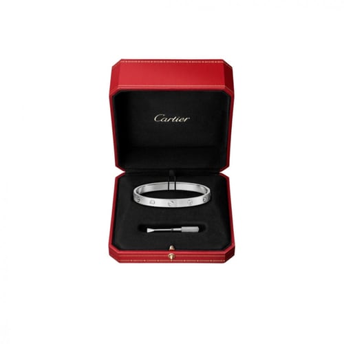 سوارة كارتييه لون فضي بجوهرة