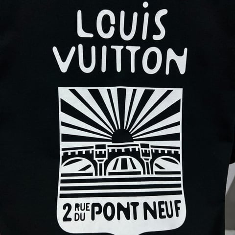 تيشيرت لويس فيتون اسود