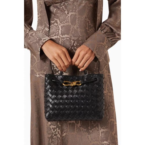 شنطة بوتيغا اسود BOTTEGA VENETA