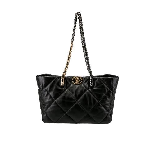 شنطة شانيل east/wast 19 shopping bag