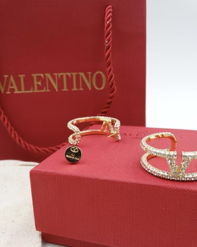 حلق فالنتينو فضي بكرستال