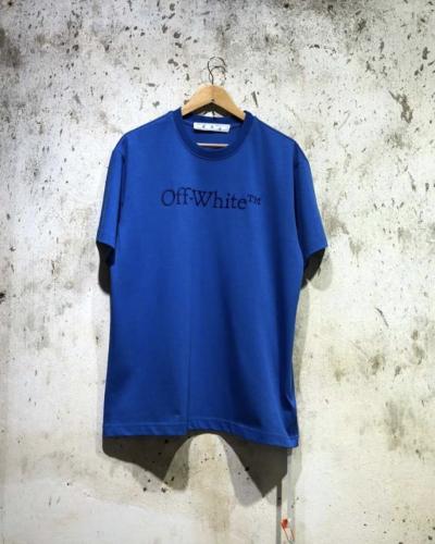 تيشيرت اوف وايت ازرق