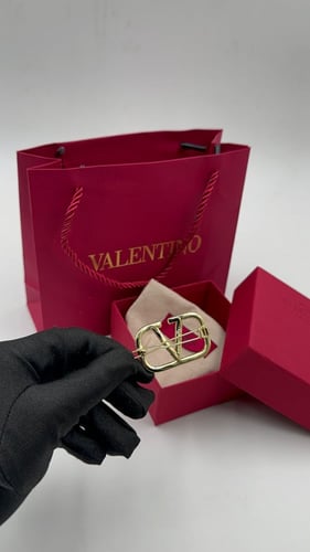 مشبك شعر فالنتينو ذهبي