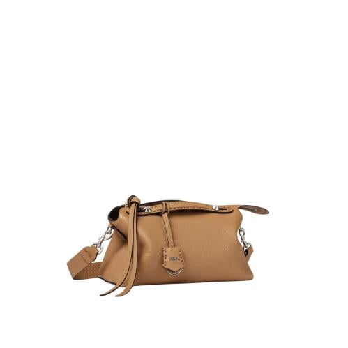 شنطة فندي FENDI bag