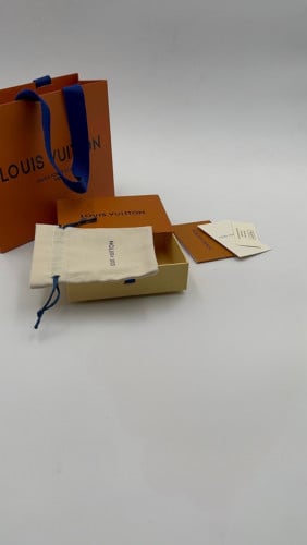 ملحقات لويس فيتون