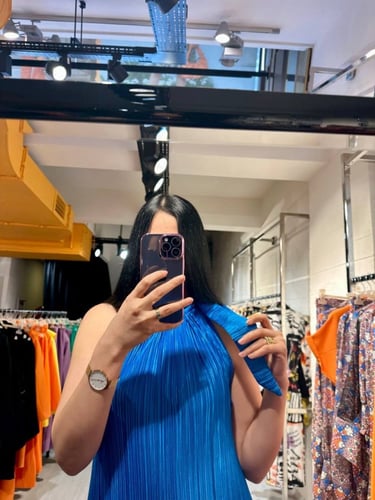 فستان ازرق برقبه