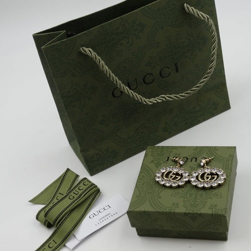 حلق قوتشي ذهبي