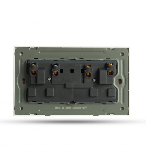 فيش مجوز مع مفتاح ولمبة بيانو