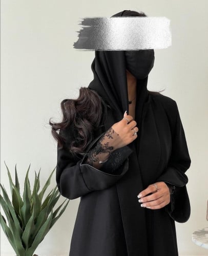 عبايه بقماش كتان +قصة بالخلف