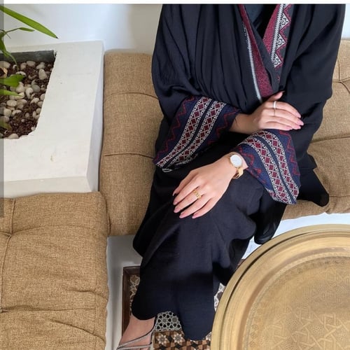 عبايه بقماش كريب مغسول _m281