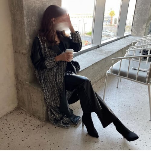 عبايه بقماش شانيل +جلد