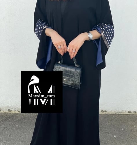 عبايه بقماش كريب ملكي