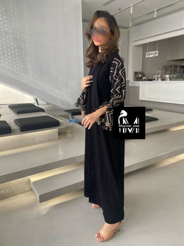 عبايه بقماش ملكي