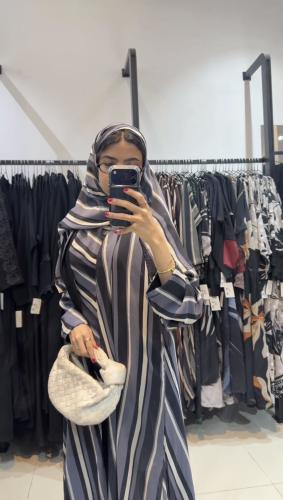 عبايه مقلم 4الوان