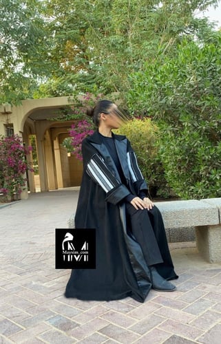 عبايه بقماش شمواء +سدو