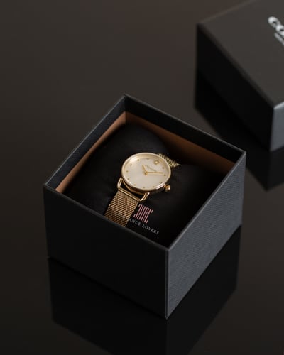 ساعة نسائية ماركة كوتش - Elliot Gold