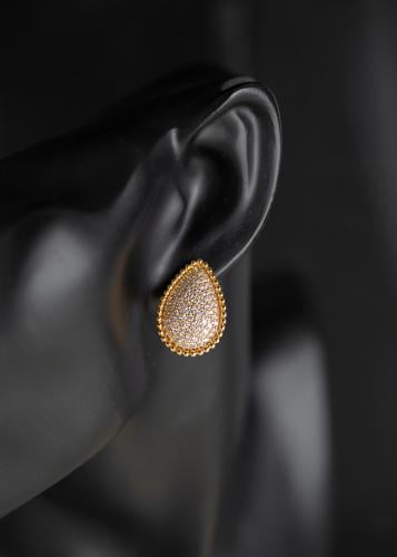 حلق بوشرون ديزاين مطلي ذهب ماركة Elegance Lovers