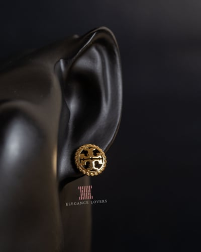 حلق مطلي ذهب ماركة توري بورش - T Logo Gold