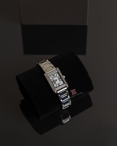 ساعة نسائية ماركة امبريو ارماني AR11625