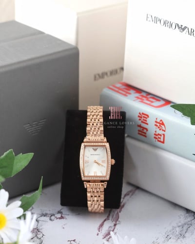 ساعة نسائية كريستال ماركة امبريو ارماني AR11406