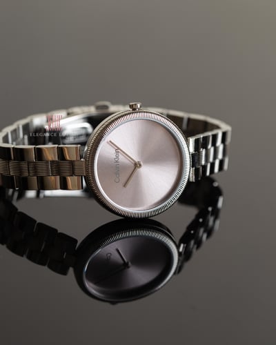 ساعة نسائية كريستال ماركة كالفين كلاين - Silver wi...