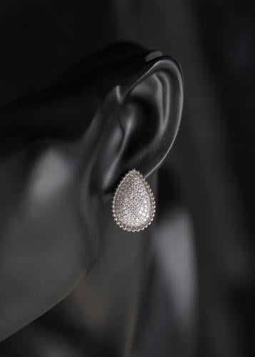 حلق بوشرون ديزاين مطلي ذهب ماركة Elegance Lovers