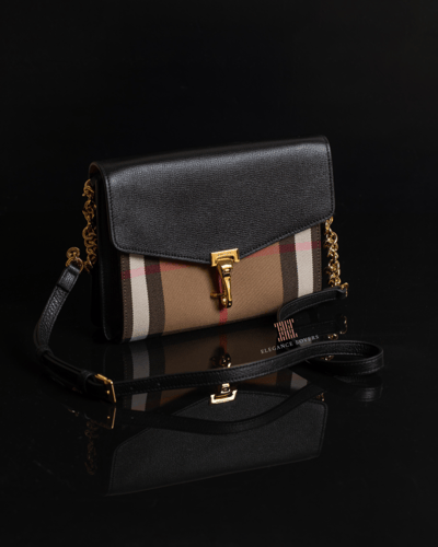 شنطة كروس ماركة بربري - Small Macken