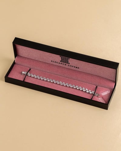 إسوارة شبيه ألماس تصميم Graff مطلية ذهب أبيض عيار...