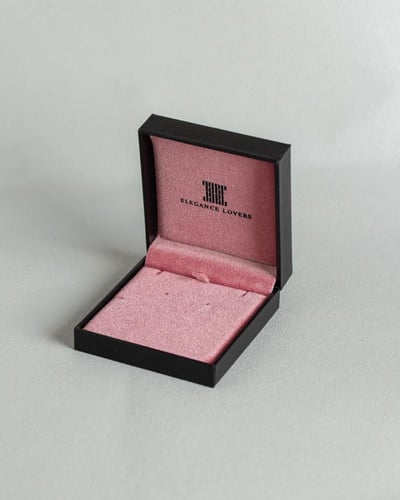 حلق وردة الأميرة كريستال مطلي ذهب ماركة Elegance L...