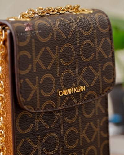 شنطة كروس ماركة كالفين كلاين