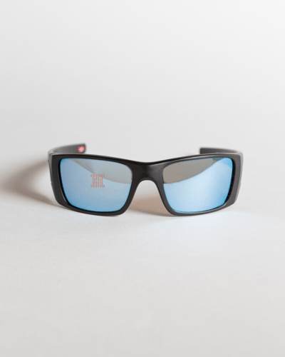 نظارة شمسية رجالية ماركة اوكلي (بولارايزد)