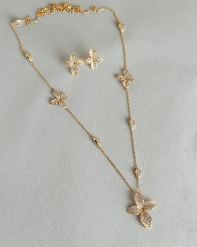 طقم كريستال سلسال + حلق باسكويل ديزاين ماركة Elega...