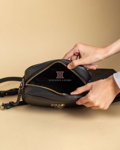 شنطة كروس ماركة روبرتو كافالي Black Camera Bag