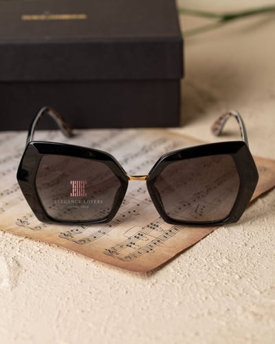 نظارة شمسية نسائية ماركة دولتشي آند جابانا DG4377