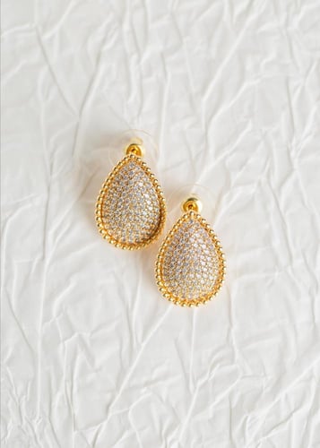 حلق بوشرون ديزاين مطلي ذهب ماركة Elegance Lovers